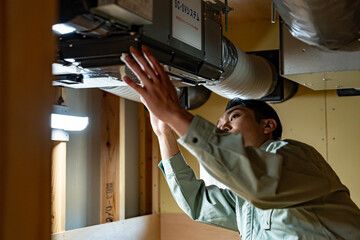 ダクト調整作業